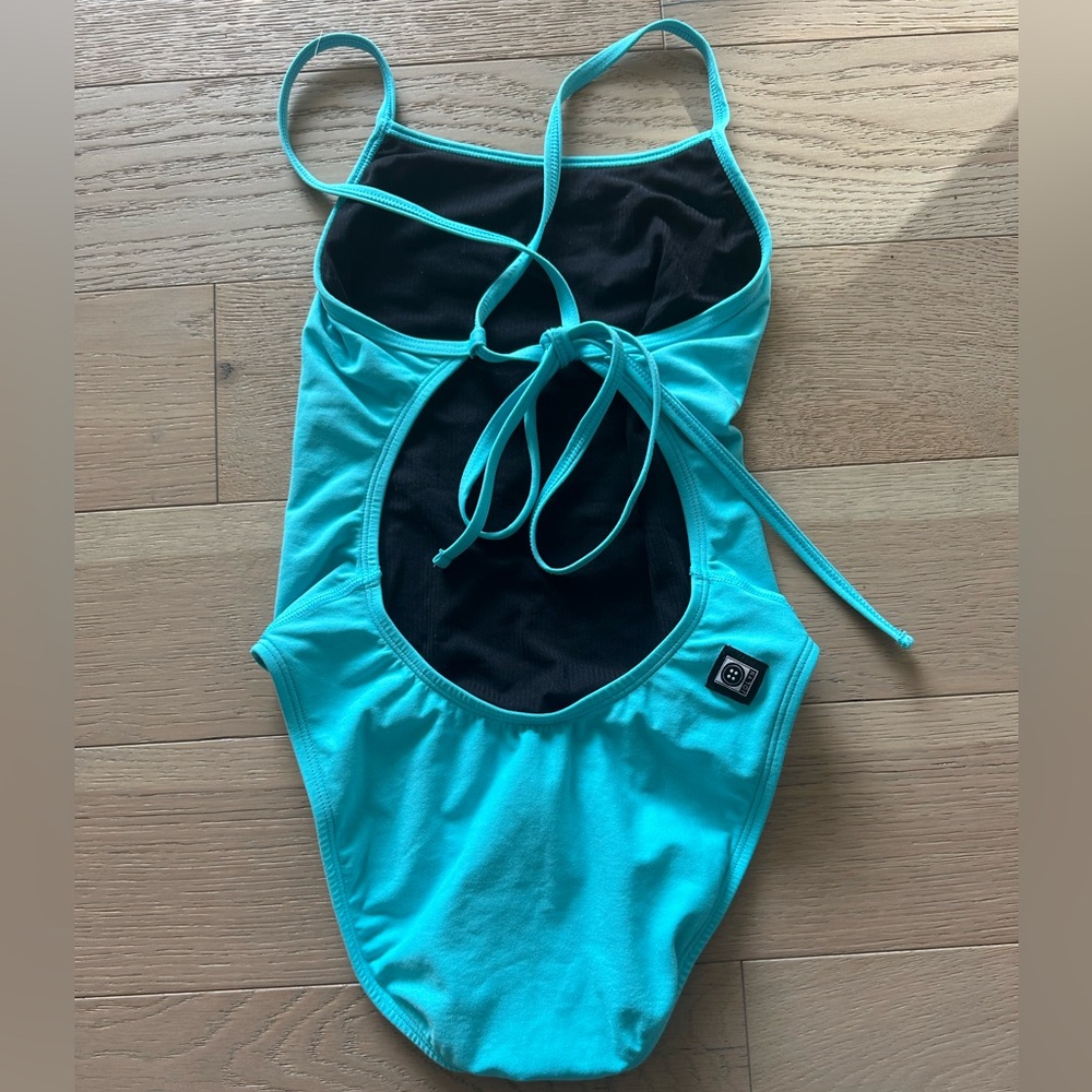 JOLYN Jackson tie back swimsuit - size 28 swimsuit size